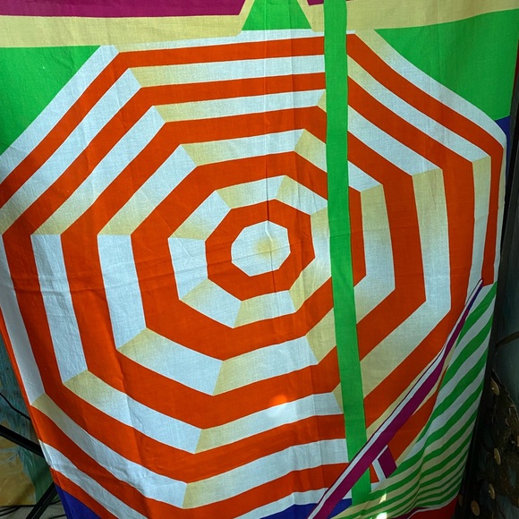 Tablecloth wall hanging Michael Kors NWOT - Picture 2 of 6